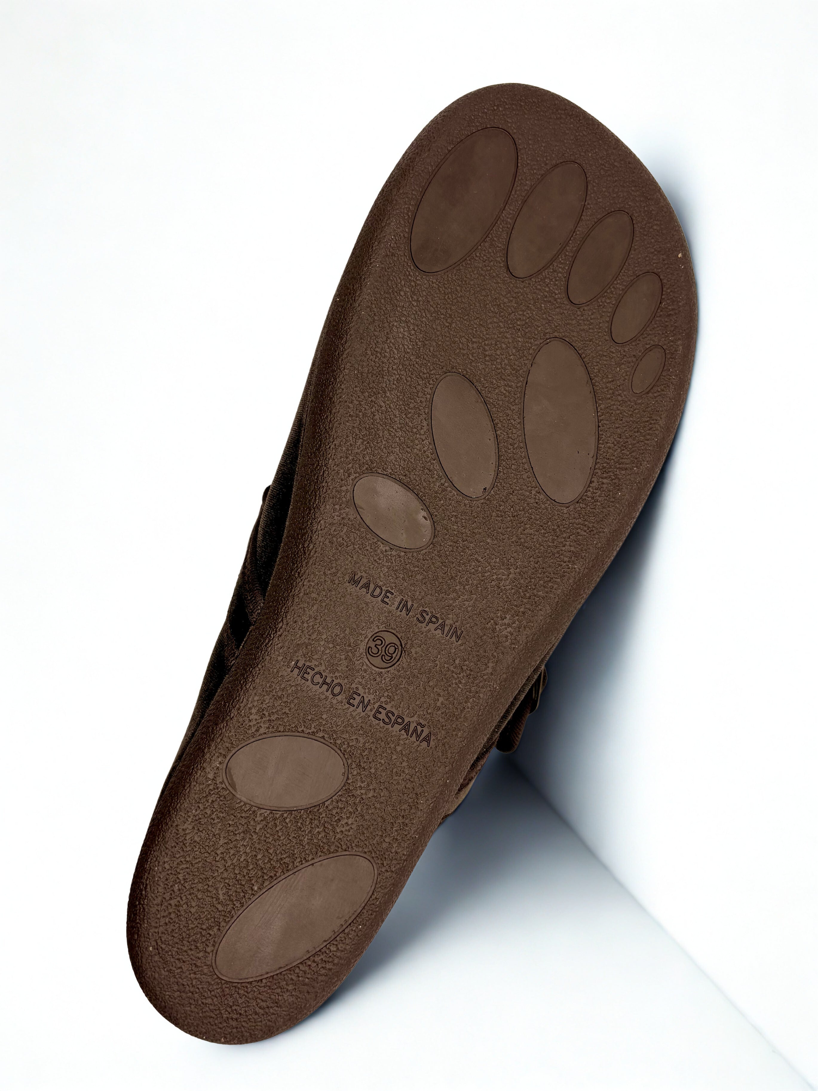 MERCEDITAS BATILAS MUJER MARRÓN