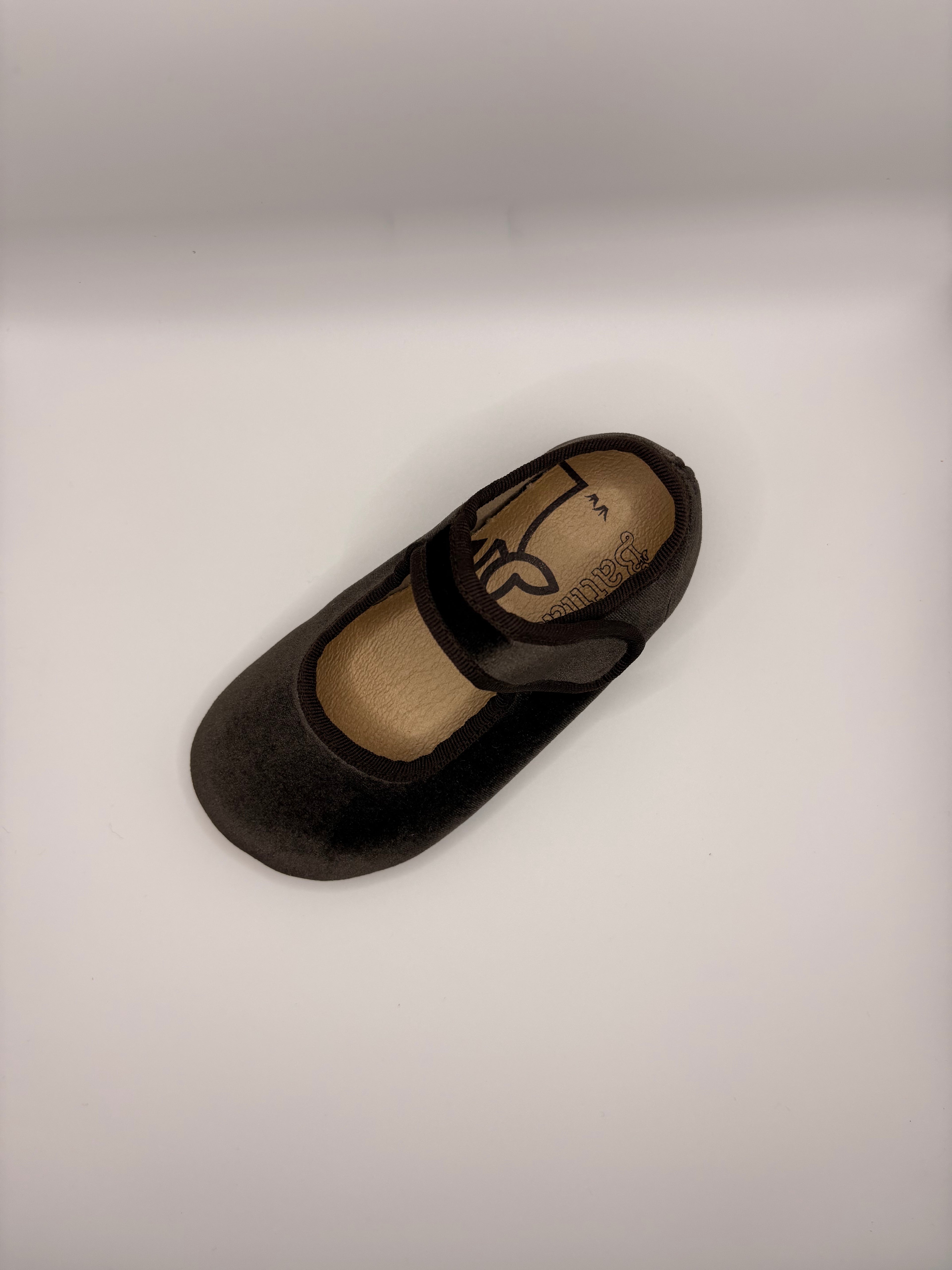 MERCEDITAS BATILAS NIÑA TERCIOPELO MARRÓN